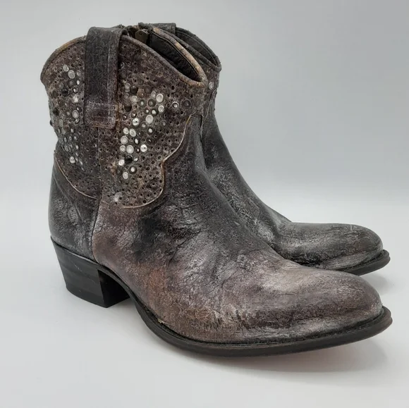 Frye Deborah Studded Metallic Leather Ankle Short Boots. - Picture 4 of 16